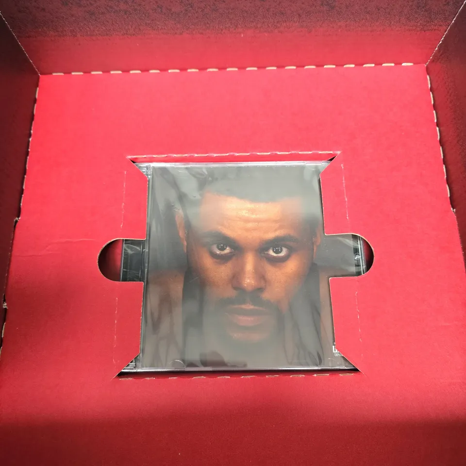 HURRY UP TOMORROW 00XO EDITION BOX SET HOODIE 001 SIZE XL