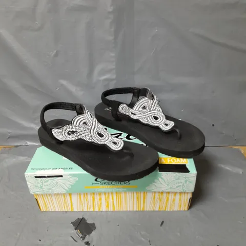 CALI FROM SKECHERS PEARL THONG SANDALS - BLACK - SIZE 5