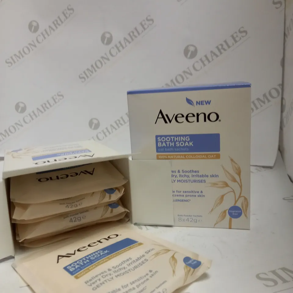 LOT OF TWO TO INCLUDE AVEENO SOOTHING BATH SOAK OAT SACHETS