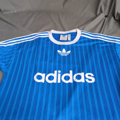 ADIDAS FOOTBALL JERSEY – MEN’S MEDIUM, BLUE WITH WHITE STRIPES 