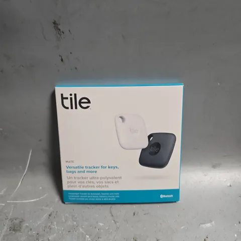 BOXED AND SEALED TILE TRACKER IN WHITE