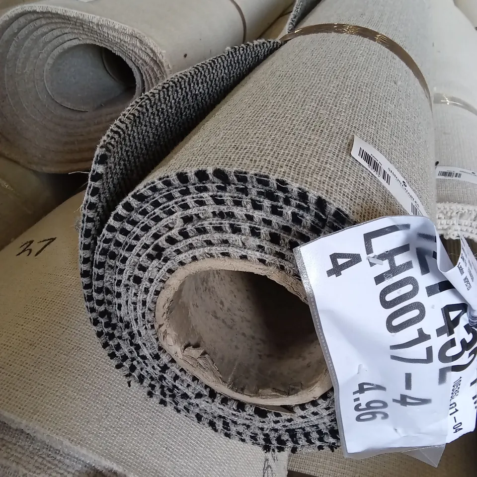 ROLL OF QUALITY LAKELAND HRD SCAFELL CARPET // APPROX SIZE: 4 x 4.96m
