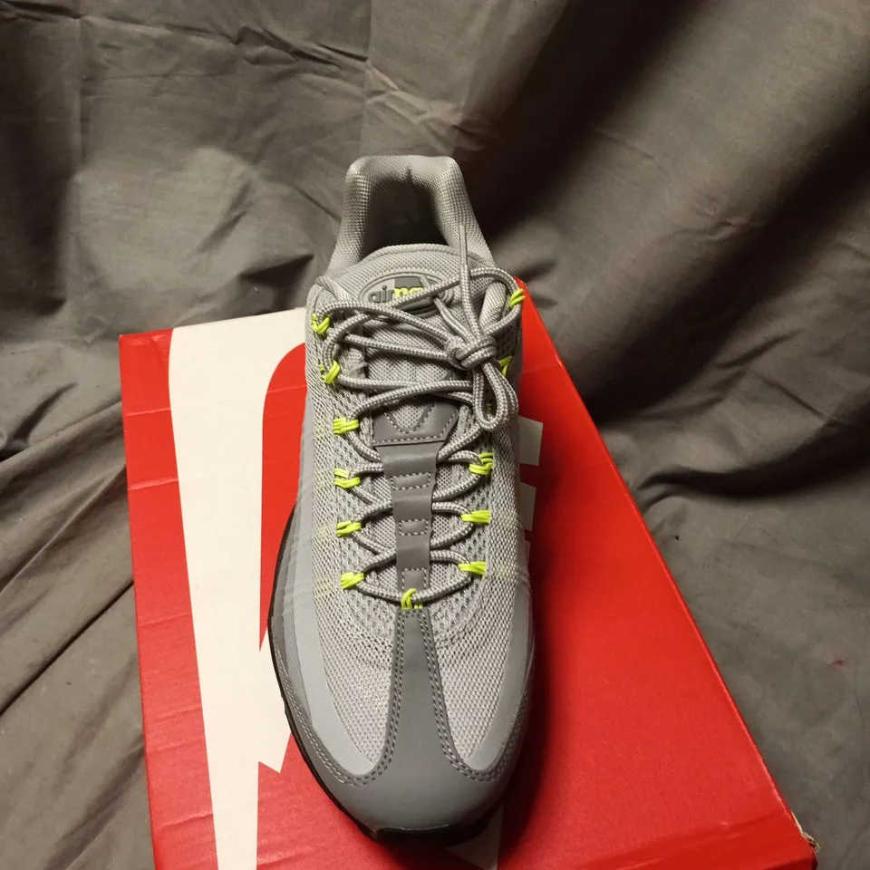NIKE AIR MAX 95 SNEAKERS – GREY WITH NEON ACCENTS- MEN'S UK SIZE 10