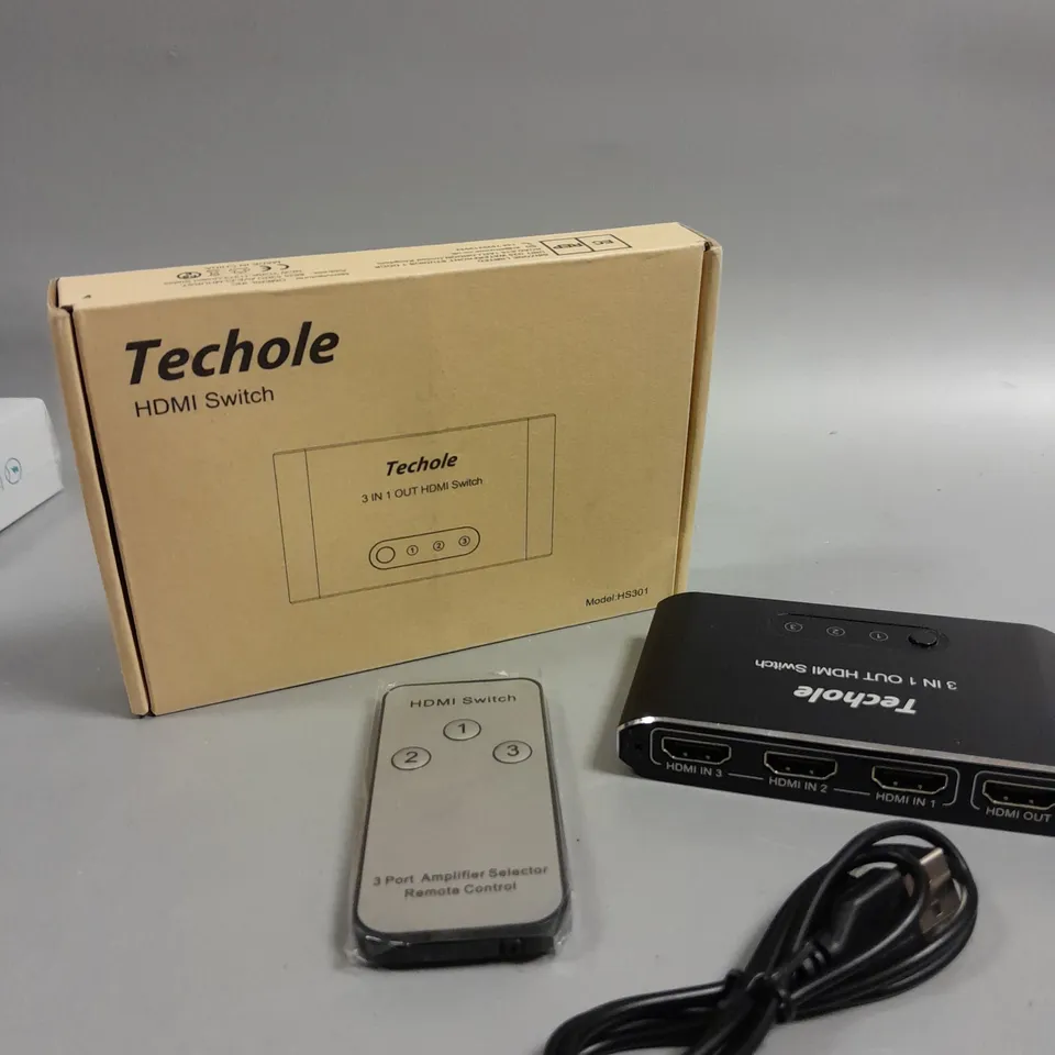 BOXED TECHOLE 3 IN 1 OUT HDMI SWITCH 