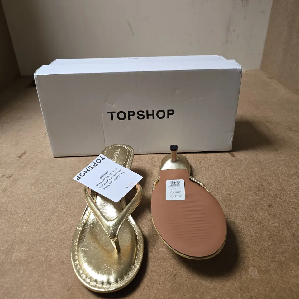 TOPSHOP WOMEN'S GOLD METALLIC SANDALS WITH HEEL – BOXED - UK SIZE 3