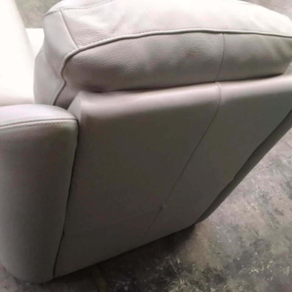 QUALITY ITALIAN DESIGNER  AVOLA NEW ARMCHAIR - CREAM LEATHER 