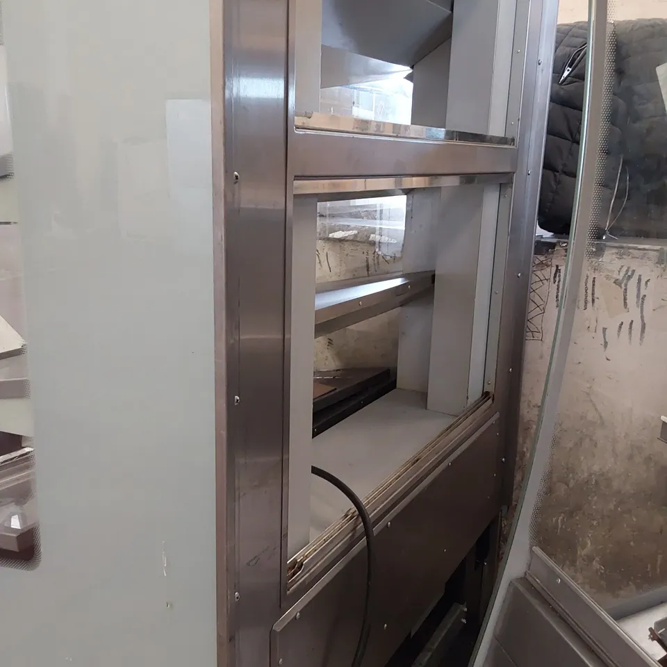 BKI SELF SERVE HEATED DISPLAY UNIT