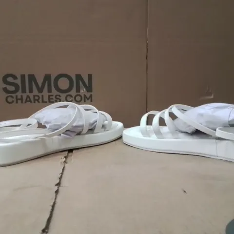 BOXED BRAND NEW APPROXIMATELY 6 SIMPLY BE PHEOBE WIDE SHOES WHITE SIZE 9