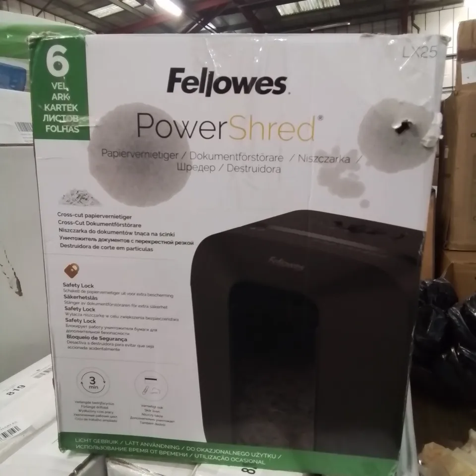 BOXED FELLOWES SHREDDER