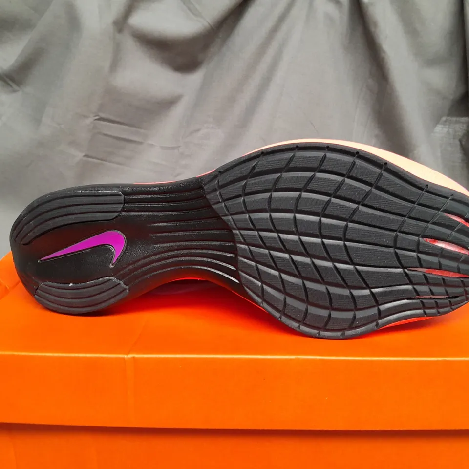 BOXED NIKE ZOOMX VAPORFLY NEXT TRAINERS - UK 9