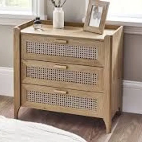 BOXED JULIAN BOWEN SYDNEY 3 DRAWER CHEST - OAK (1 BOX)