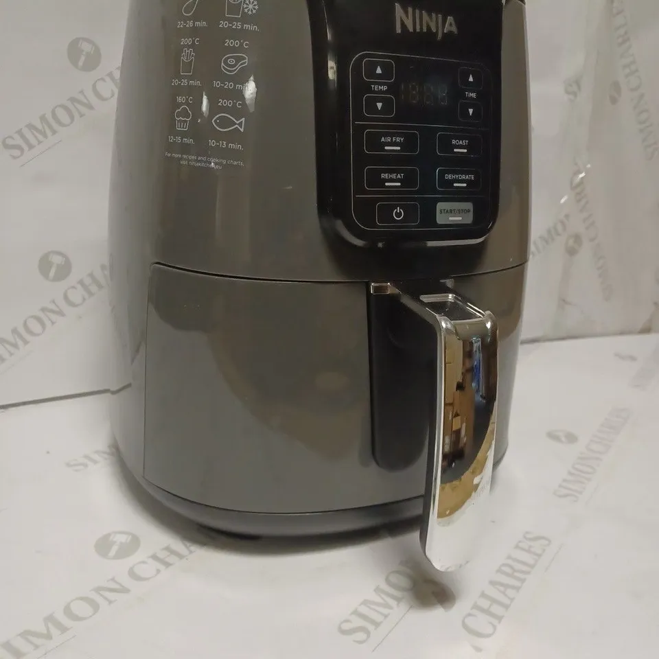 NINJA AIR FRYER 3.8L AF100UK
