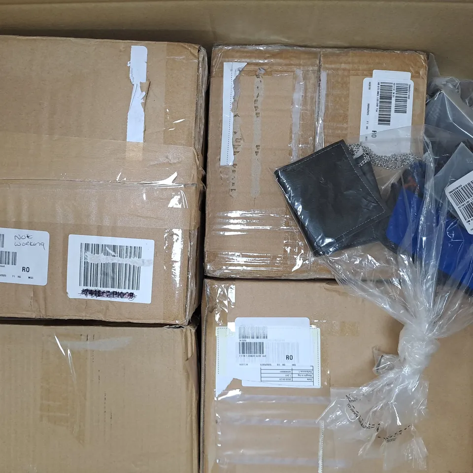 BOX OF APPROXIMATELY 12 ASSORTED HOUSEHOLD ITEMS - COLLECTION ONLY