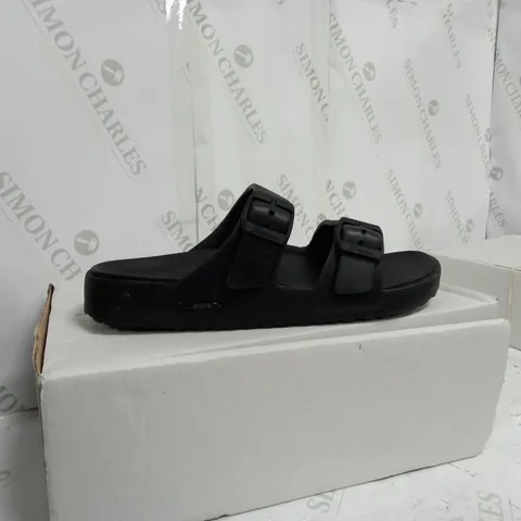 SKETCHERS FOAMIES BLACK SANDAL SIZE 7