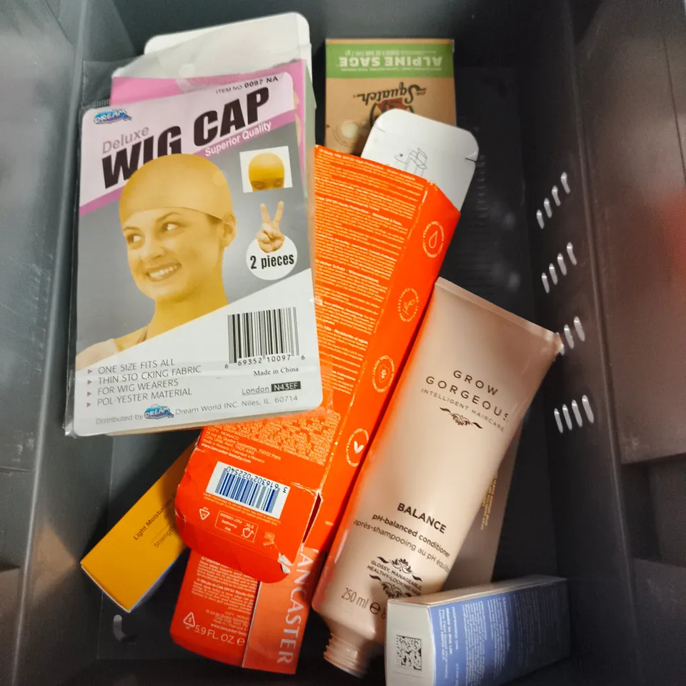 APPROXIMATEY 20 ASSORTED HEALTH AND BEAUTY PRODUCTS TO INCLUDE - HAIR EXTENSIONS - GEL NAIL POLISH - GROW GORGEOUS BALANCE CONDITIONER - ETC