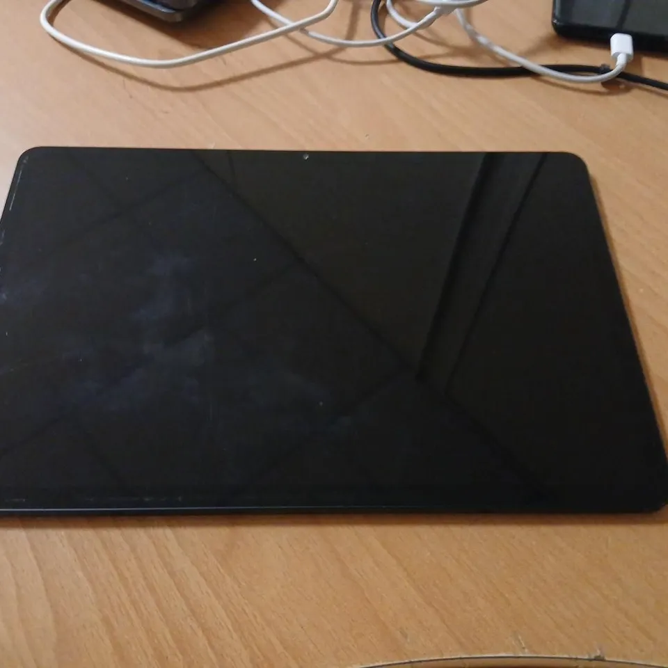 SAMSUNG GALAXY TABLET – BLACK 