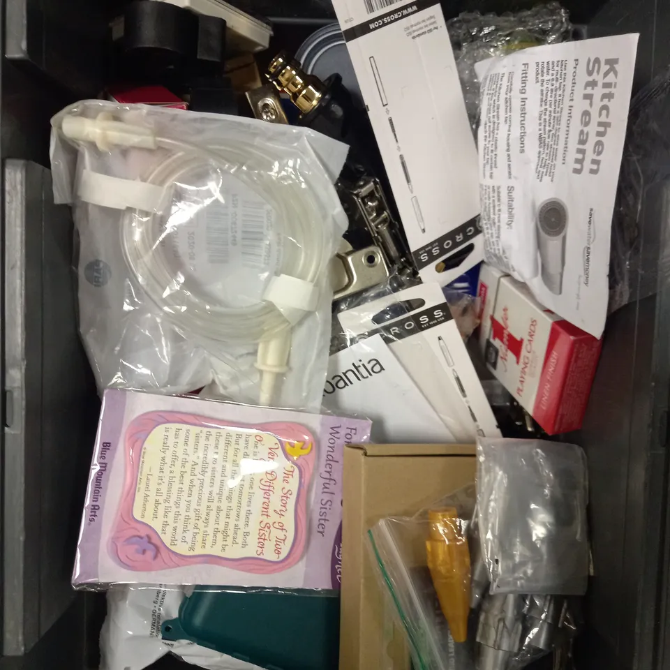 BOX OF APPROXIMATELY 20 ASSORTED HOUSEHOLD ITEMS TO INCLUDE CALMER NATURAL EARPLUGS, FABRIC GLUE, SHOWER HEAD ETC 