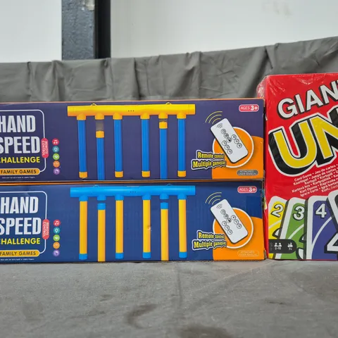 BOX OF APPROXIMATELY 20 ASSORTED TOYS AND GAMES TO INCLUDE HAND SPEED CHALLENGE, GIANT UNO, ETC - COLLECTION ONLY