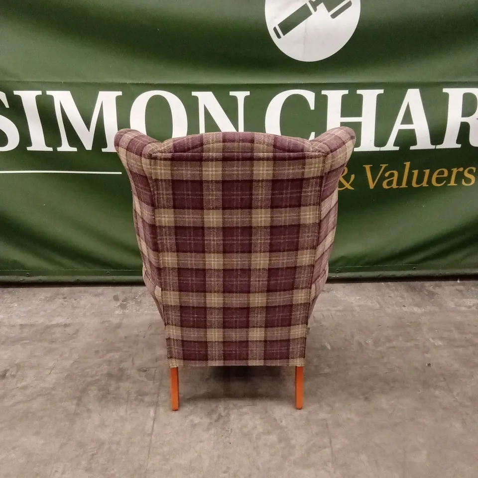 QUALITY DESIGNER CHICHESTER WINGED & BUTTONED HIGH-BACK FABRIC CHAIR