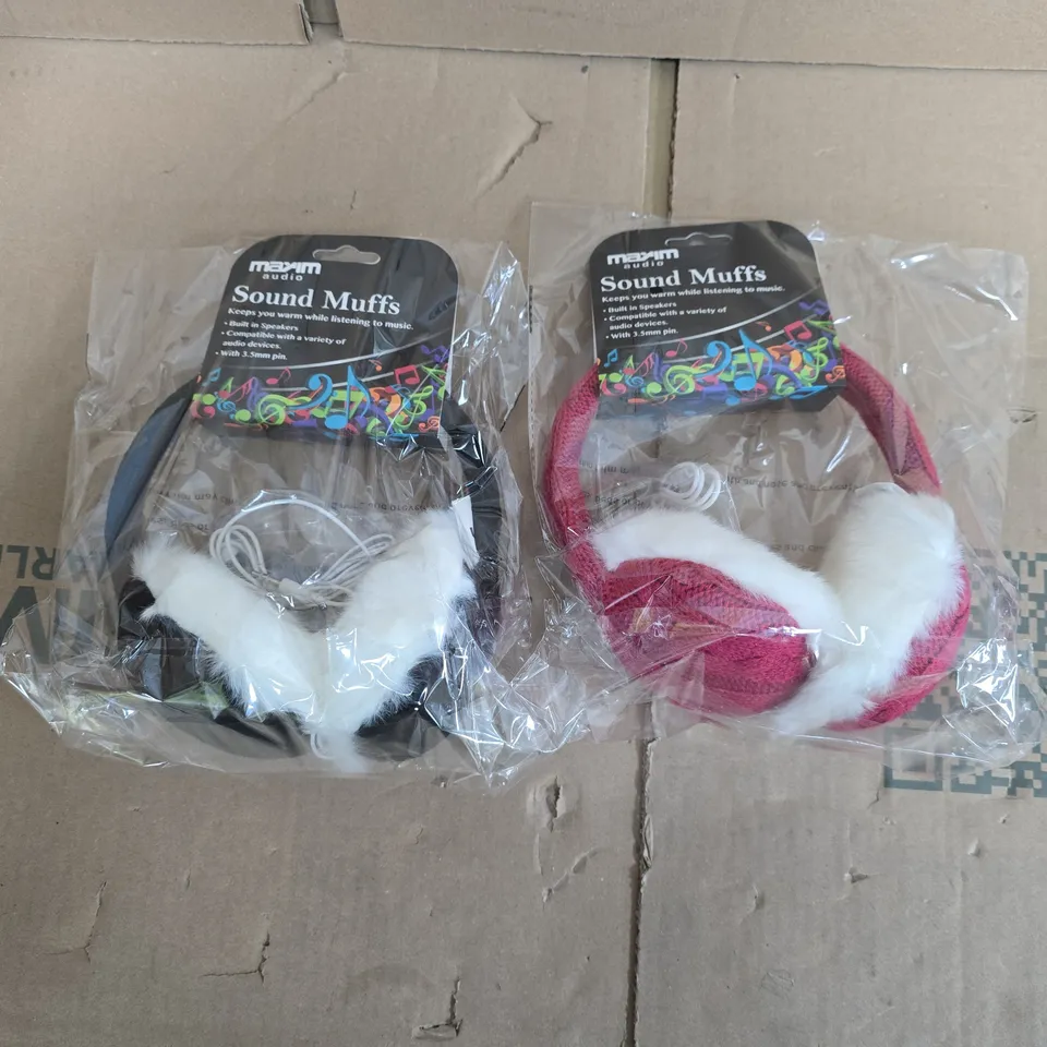 BOX OF APPROXIMATELY 16 MAXIM SOUND MUFFS – MIXTURE OF PINK & BLACK KNITTED EARMUFFS WITH BUILT-IN SPEAKERS (3.5MM)