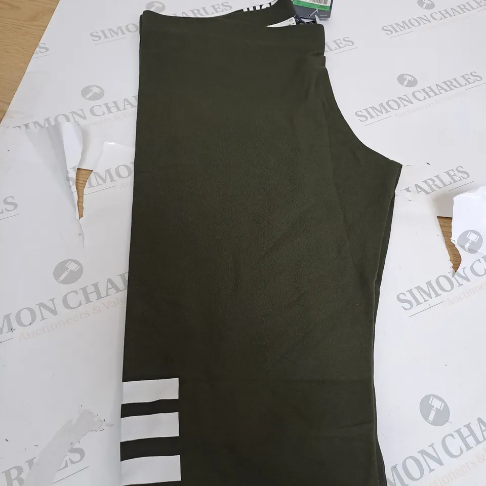 NIKE GREEN LEGGINGS SIZE XL 