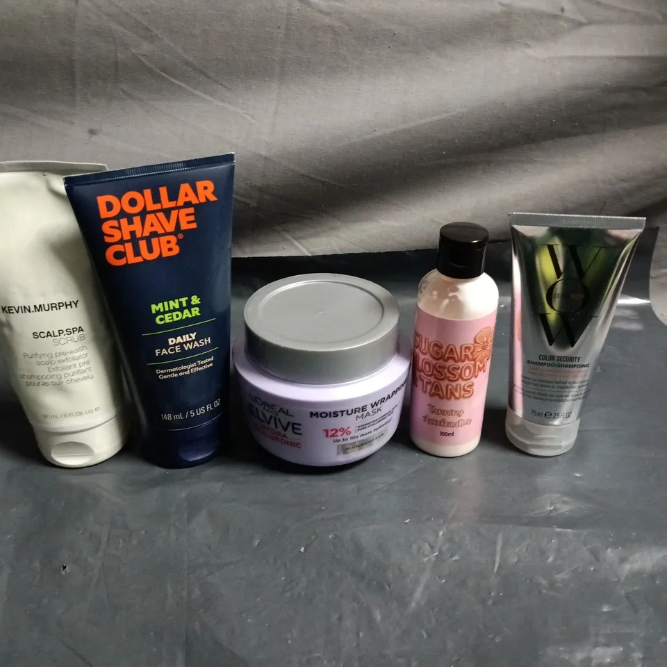 APPROXIMATELY 20 HEALTH AND BEAUTY PRODUCTS TO INCLUDE DOLLAR SHAVE CLUB FACE WASH, SUGAR BLOSSOM TAN ACCELERANT AND COLOUR WOW SHAMPOO