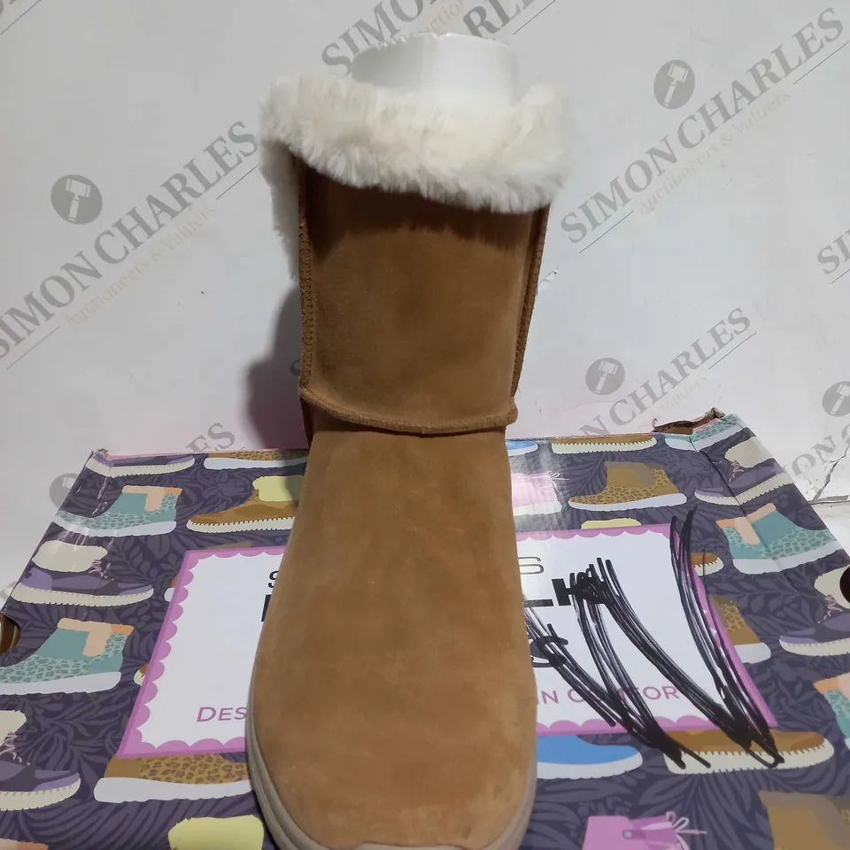 BOXED SKECHERS ON-THE-GO MIDTOWN CHILL BABY BOOTS, TAN- SIZE 6
