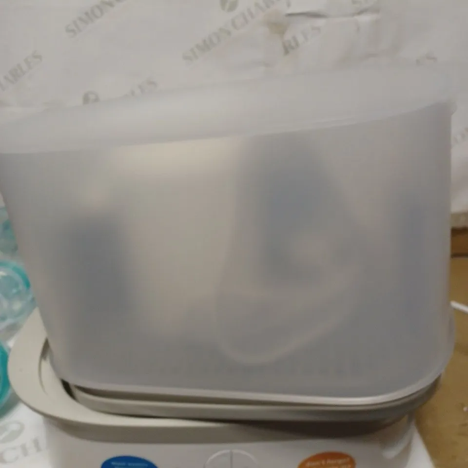 TOMMEE TIPPEE ADVANCED ANTI-COLIC FEEDING SET