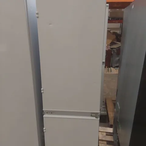 LOGIK LIFF7024 INTEGRATED 70/30 FRIDGE FREEZER