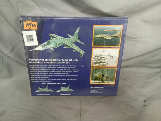 Lot 5402: IMPERIAL WAR MUSEUMS HARRIER JUMP JET CONSTRUCTION MODEL ...