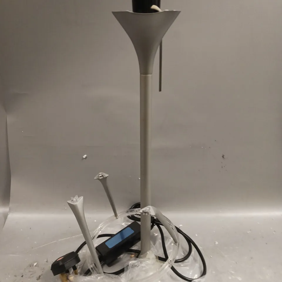 APPROXIMATELY 8 ASSORTED LIGHTING FIXTURES IN VARIOUS STYLES & SIZES - COLLECTION ONLY 