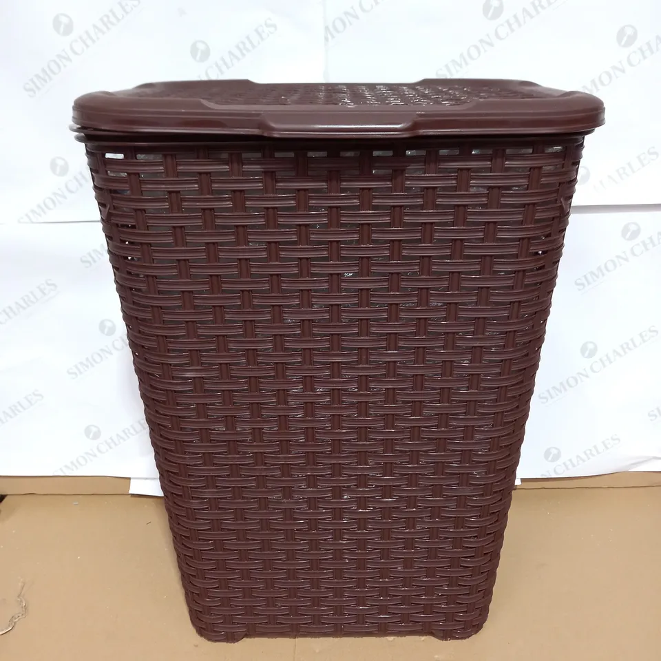 LARGE BROWN WICKER EFFECT BASKET 