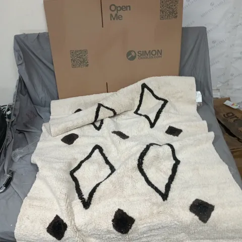 TJC CREAM AND BROWN RUG