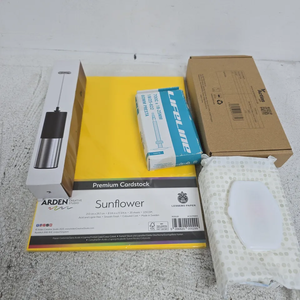 APPROXIMATELY 15 ASSORTED HOUSEHOLD ITEMS TO INCLUDE YELLOW CARD, KIRKLAND WIPES, ASSISTANT FROTHER, ETC
