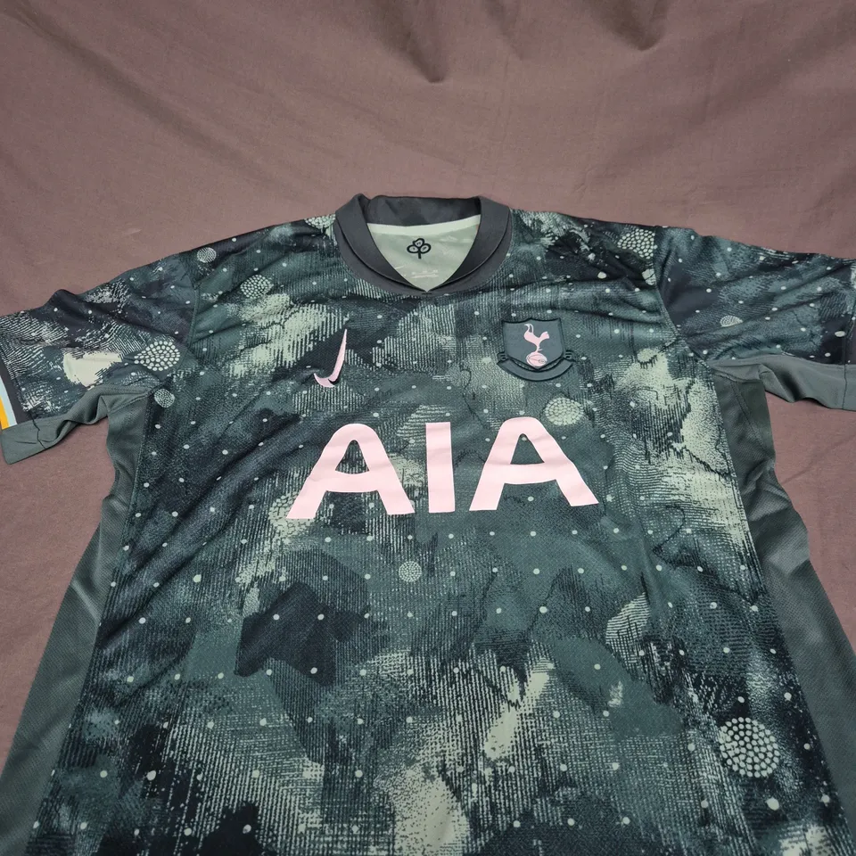 TOTTENHAM HOTSPUR AWAY JERSEY SIZE XL