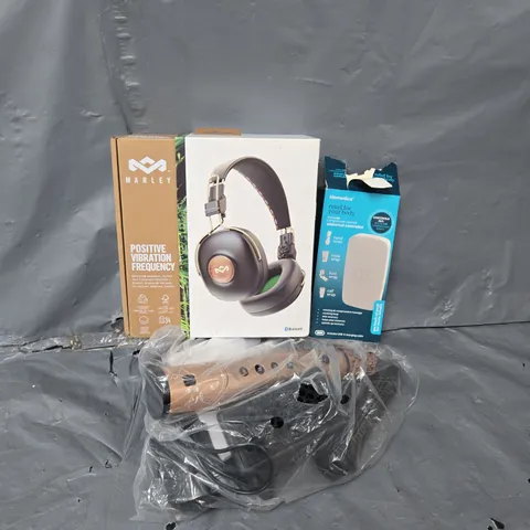 APPROXIMATELY 10 ASSORTED ITEM ELECTRICAL ITEMS TO INCLUDE MARLEY BLUETOOTH HEADPHONES, REVAMP IONIC DRYER, HOMEDICS UNIVERSAL CONTROLLER, ETC