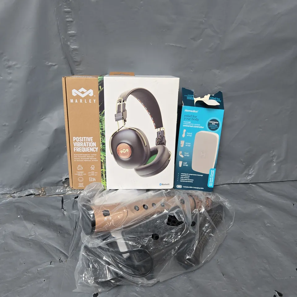 APPROXIMATELY 10 ASSORTED ITEM ELECTRICAL ITEMS TO INCLUDE MARLEY BLUETOOTH HEADPHONES, REVAMP IONIC DRYER, HOMEDICS UNIVERSAL CONTROLLER, ETC