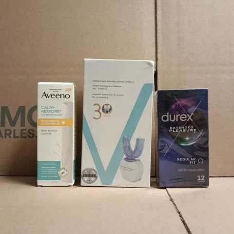 APPROXIMATELY 10 ASSORTED COSMETIC ITEMS TO INCLUDE AVEENO, DUREX, ETC - COLLECTION ONLY