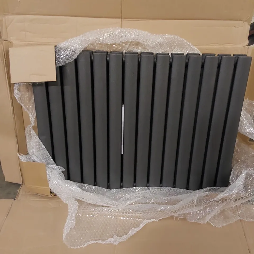 BOXED ANTHRACITE RADIATOR 600 X 816mm