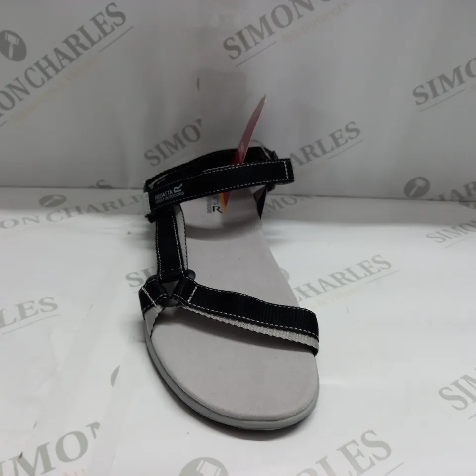 REGATTA LADY SANTA SOL SANDALS SIZE 7