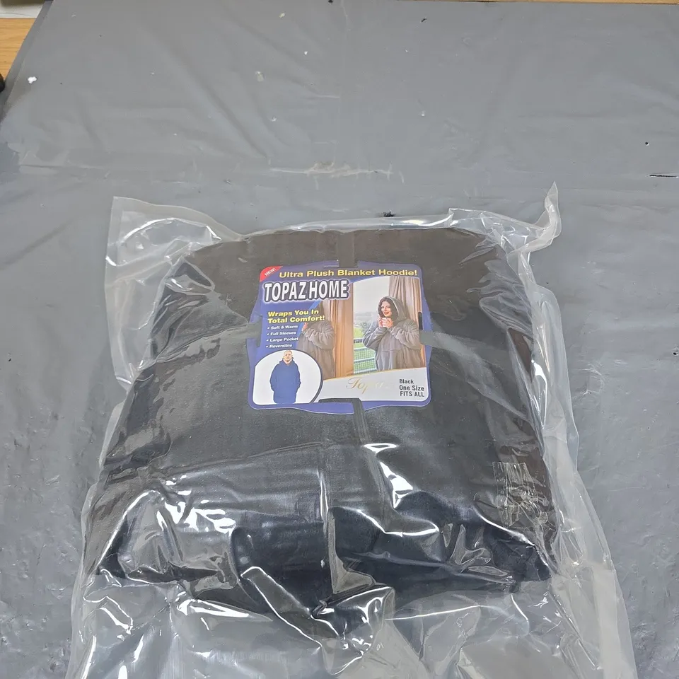TOPAZ HOME ULTRA PLUSH BLANKET HOODIE – ONE SIZE FITS ALL BLACK HOODIE BOX OF 10 ITEMS.