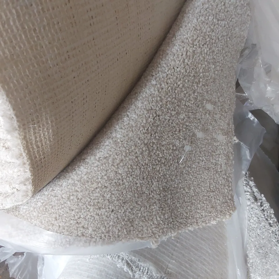 ROLL OF QUALITY FIRST IMPRESSIONS UPBEAT CARPET - APPROXIMATELY 6.2 x 5m