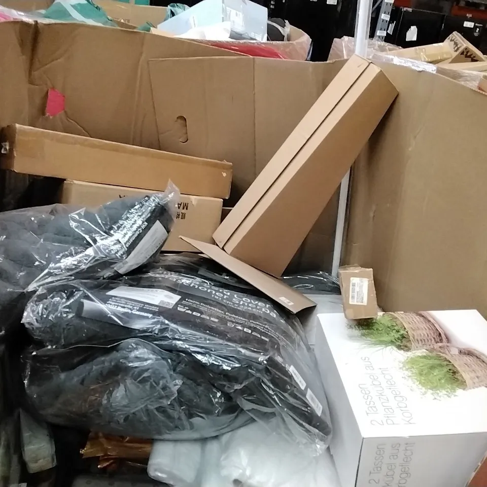 PALLET OF ASSORTED ITEMS TO INCLUDE:  BALANCE BIKE, UKULELE, SHERPA SOFA COVERS, WILLOW TEACUP PLANTERS, BASMATI RICE ECT