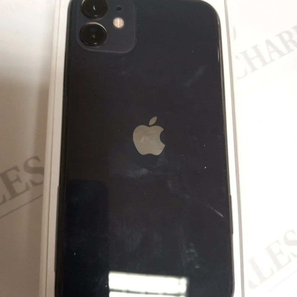 BOXED APPLE IPHONE MOBILE PHONE