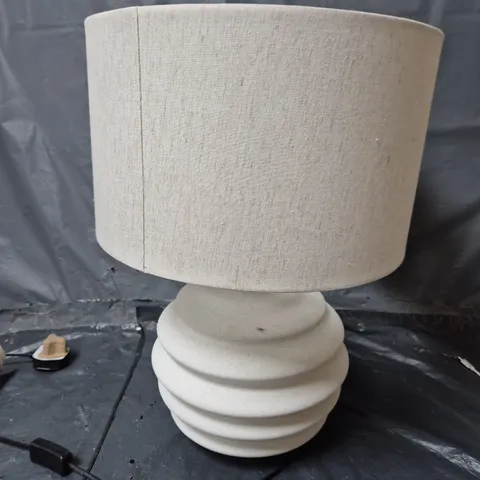 BOXED MICHELLE KEEGAN GIADA TABLE LAMP 