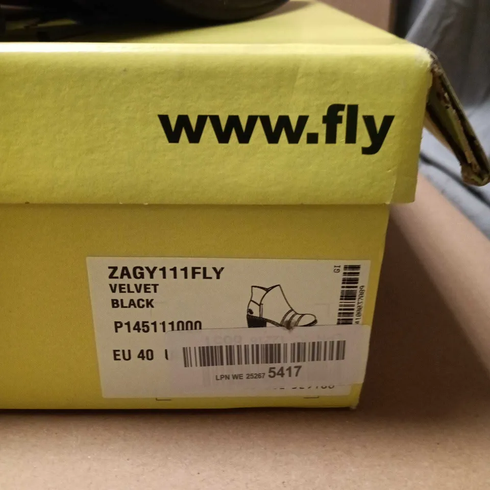FLY LONDON ZAGY11FLY VELVET BLACK LEATHER ANKLE BOOTS – EU 40 (UK 7)