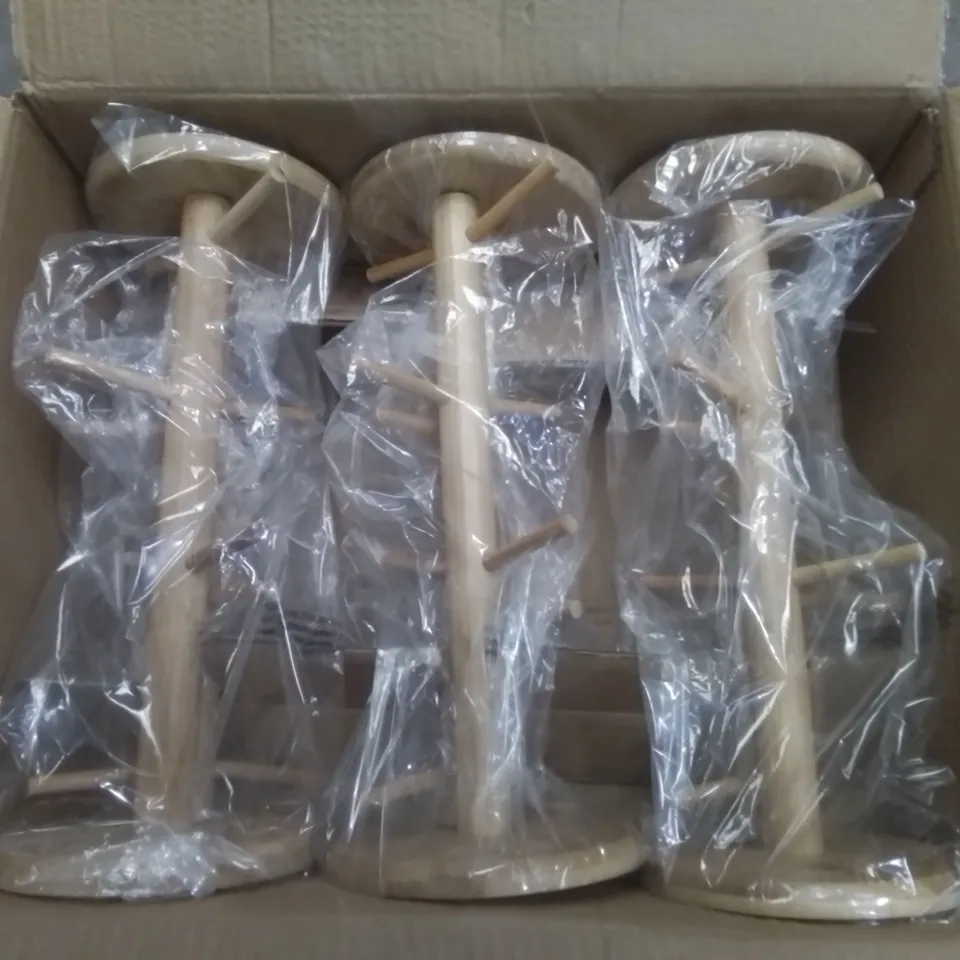 BOX CONTAINING APPROXIMATELY 6 WILKO BAMBOO MUG TREES