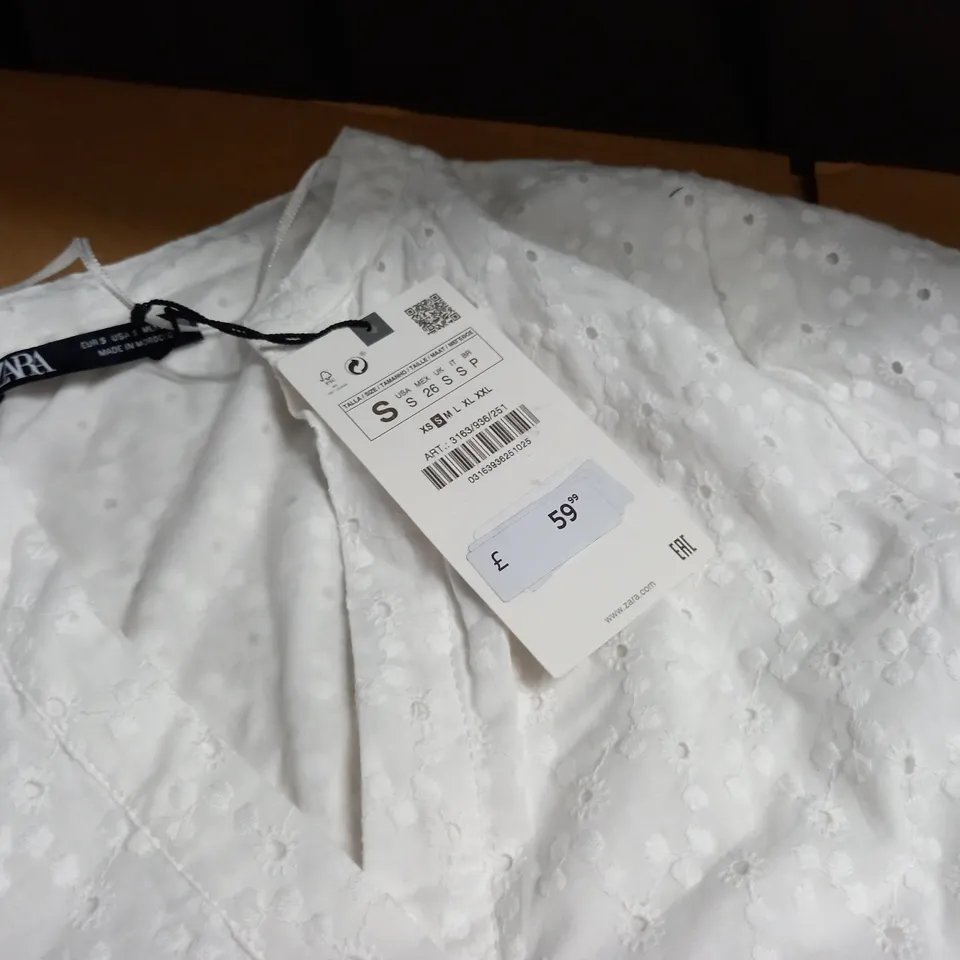 ZARA WHITE FLORAL EMBROIDERED LONG SLEEVE DRESS - EUR S