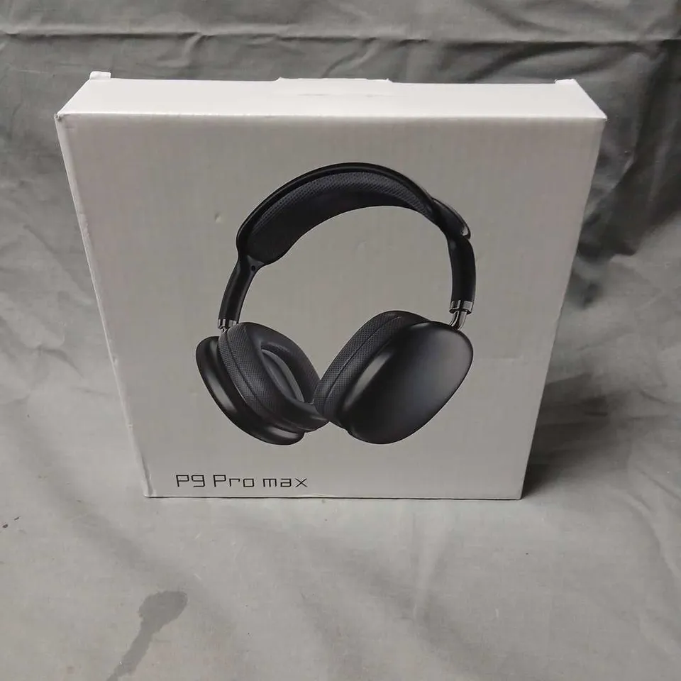 P9 PRO MAX OVER-EAR HEADPHONES