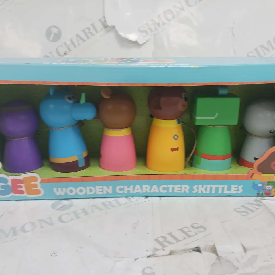 HEY DOGGIE WOODEN SLITTLES CHARACTERS  RRP £19.99